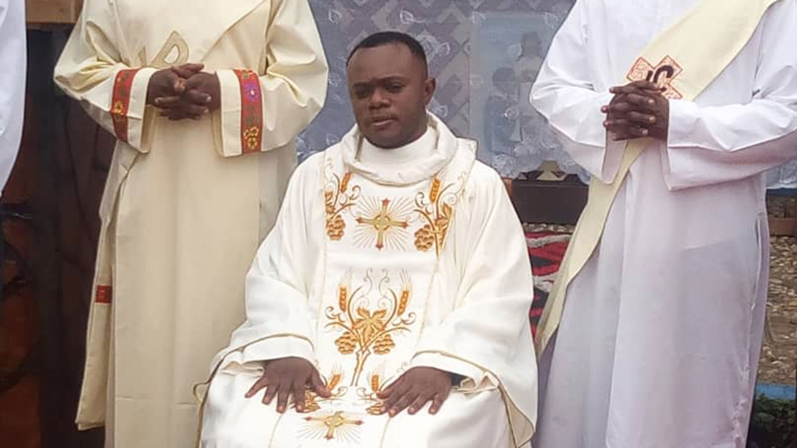 Boniface Mwawatadi Akongol (KIN) ordonné prêtre à Mwene-Ditu (RD Congo)